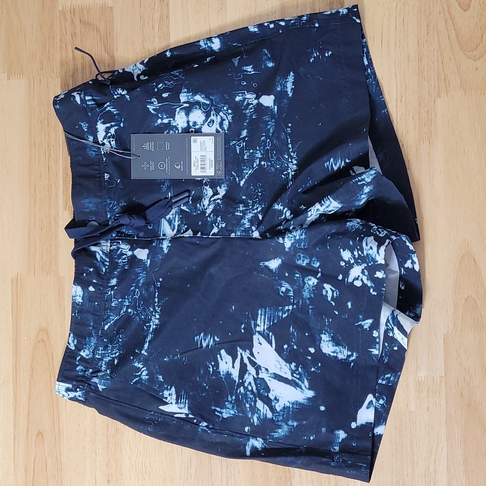 VRST Men’s 5” Resort Short Indigo Craft Slim Fit Quick Dry UV 50+ Zip Pocket NWT